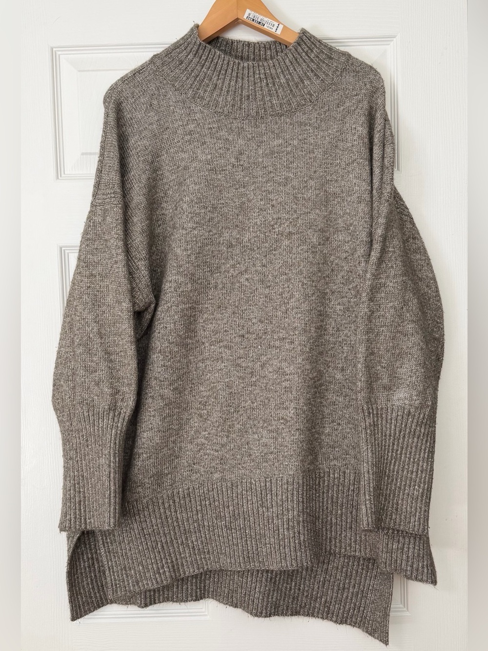 Ricki’s Cozy Oversized Women XXL Wool Fall Winter Sweater Taupe
